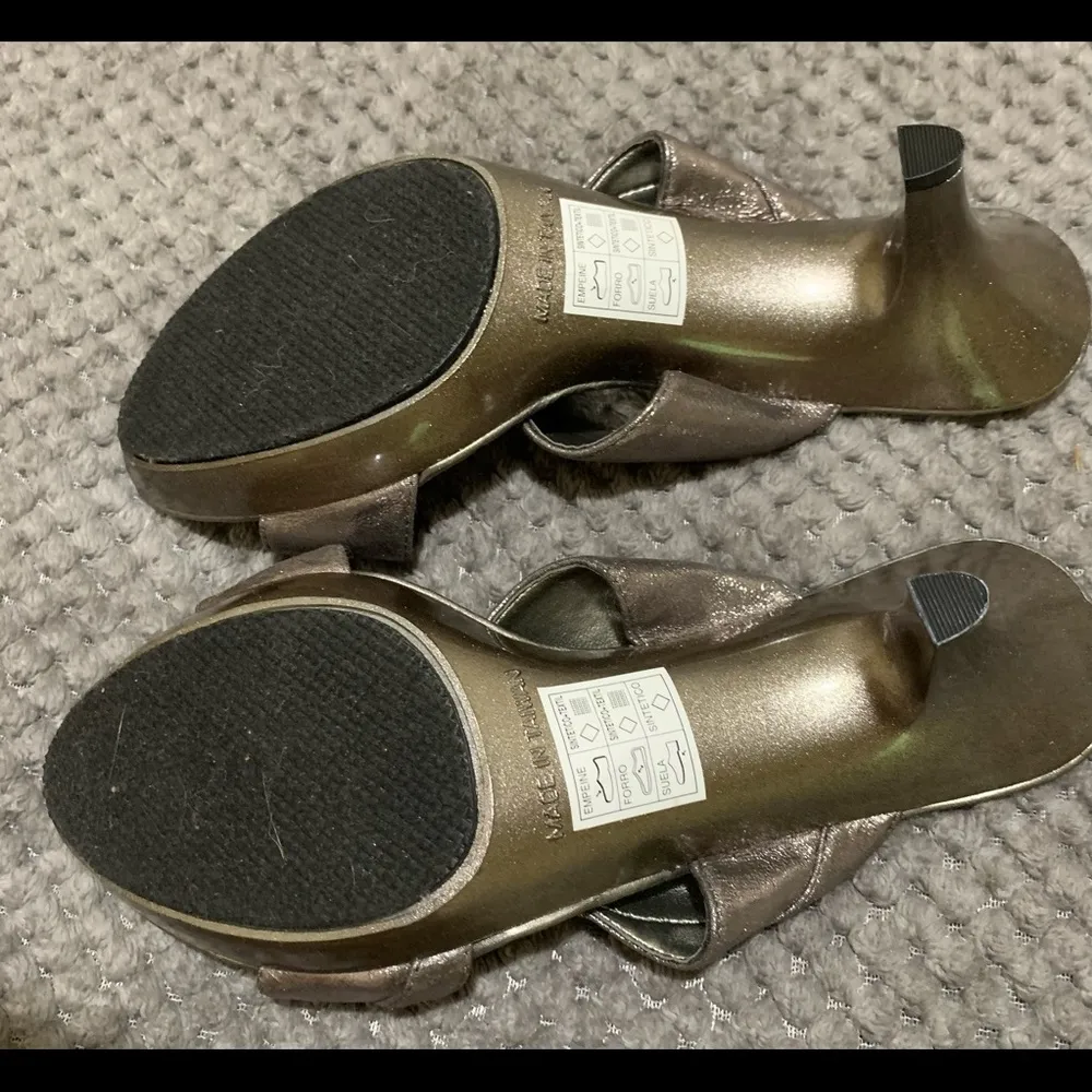 Pretty pewter slides, 2 straps, 3" heels Silver Size 9 - Image 5