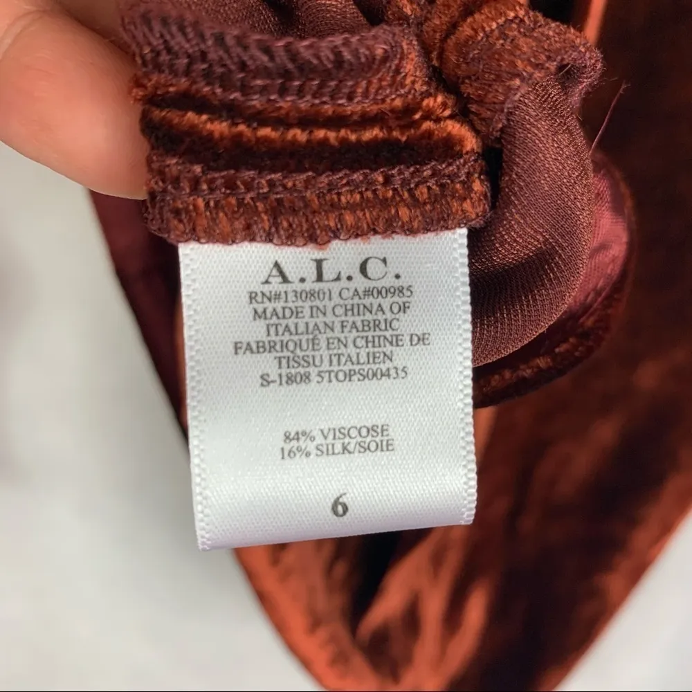 ALC Miller Cowl neck velvet top size 6 - Image 4