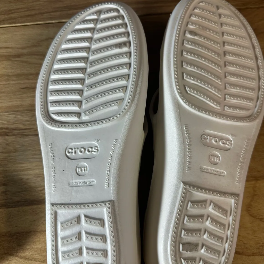 CROCS Cream Slide Sandals - Image 4