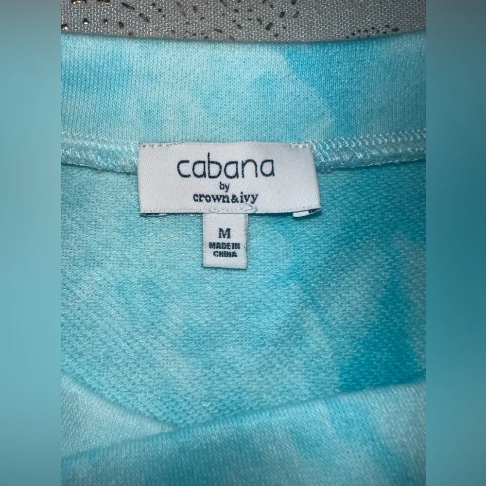 EUC CROWN & IVY CABANA tie-dye baby blue cloud ☁️ cropped ballon sleeve Sz M - Image 4