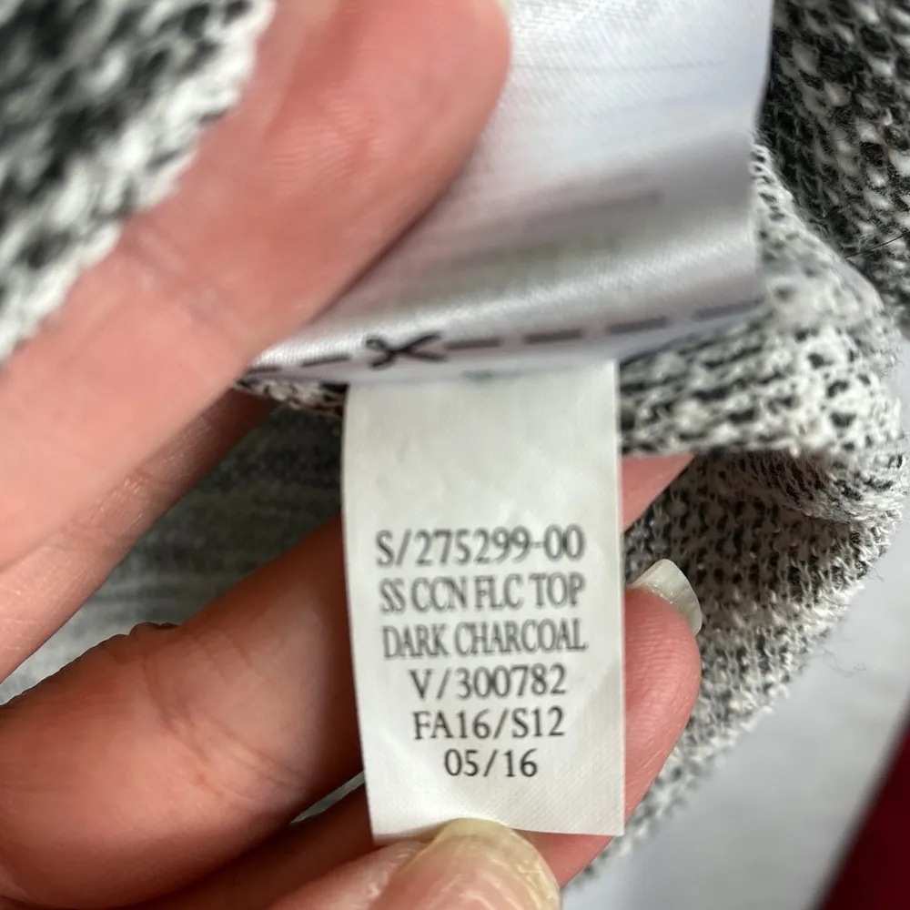 Old Navy  Dolman Top Gray Dark Charcoal XL - Image 6