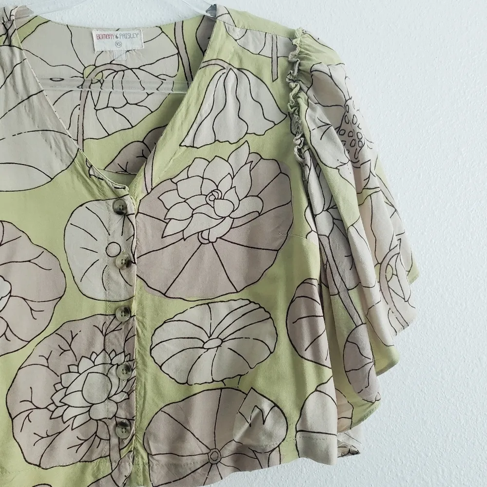 Bombay Paisley Belle Sleeve Semi Cropped Button Down Blouse - Image 2