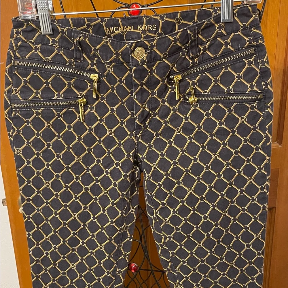 🛍️🛍️🛍️BOGOHO 🛍️🛍️🛍️Michael Kors Black Pants with Gold Pattern-4 - Image 2
