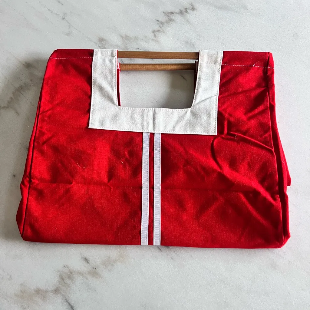 Vintage NWT Red‎ Tote Bag with Butterfly Design Red - Image 2