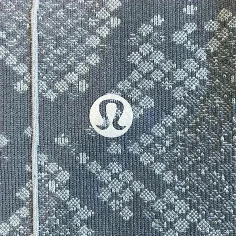 Lululemon Ebb to Street Pants Leggings in a Grey Snakeskin print - Image 4