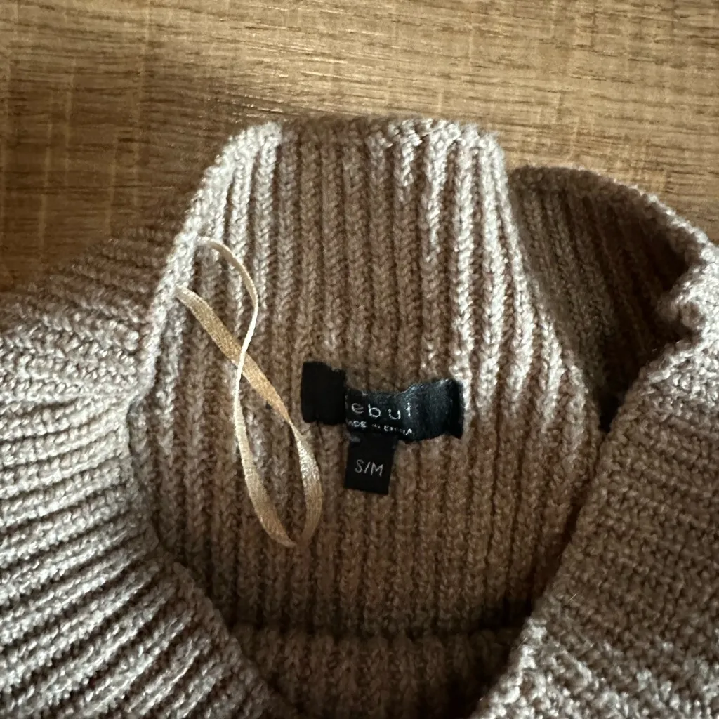 Debut Mock neck Sweater - Image 2