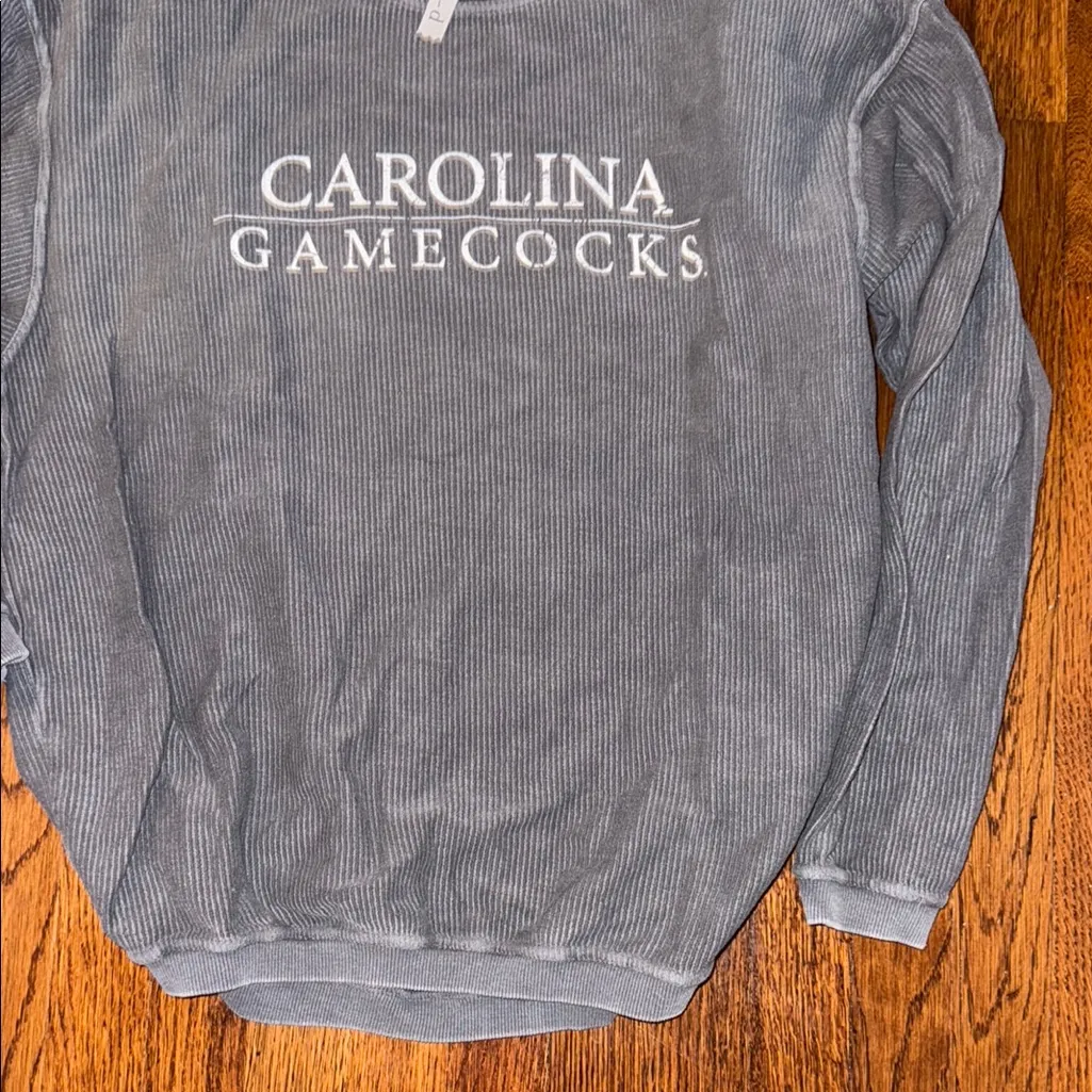 University of south Carolina Gamecocks Gray Sweatshirt Size M - Image 4