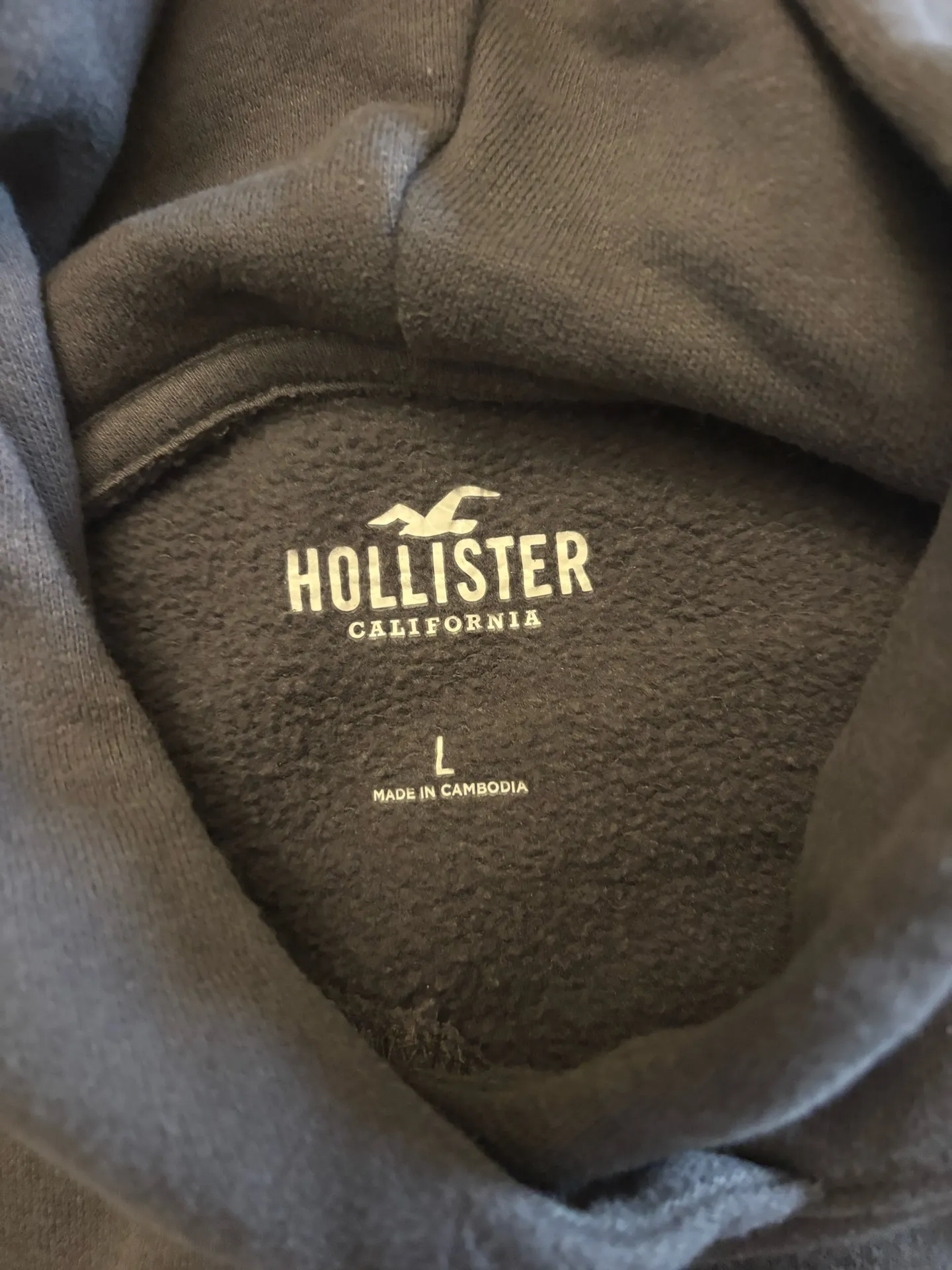 Grey Hollister Cropped Hoodie - Image 3