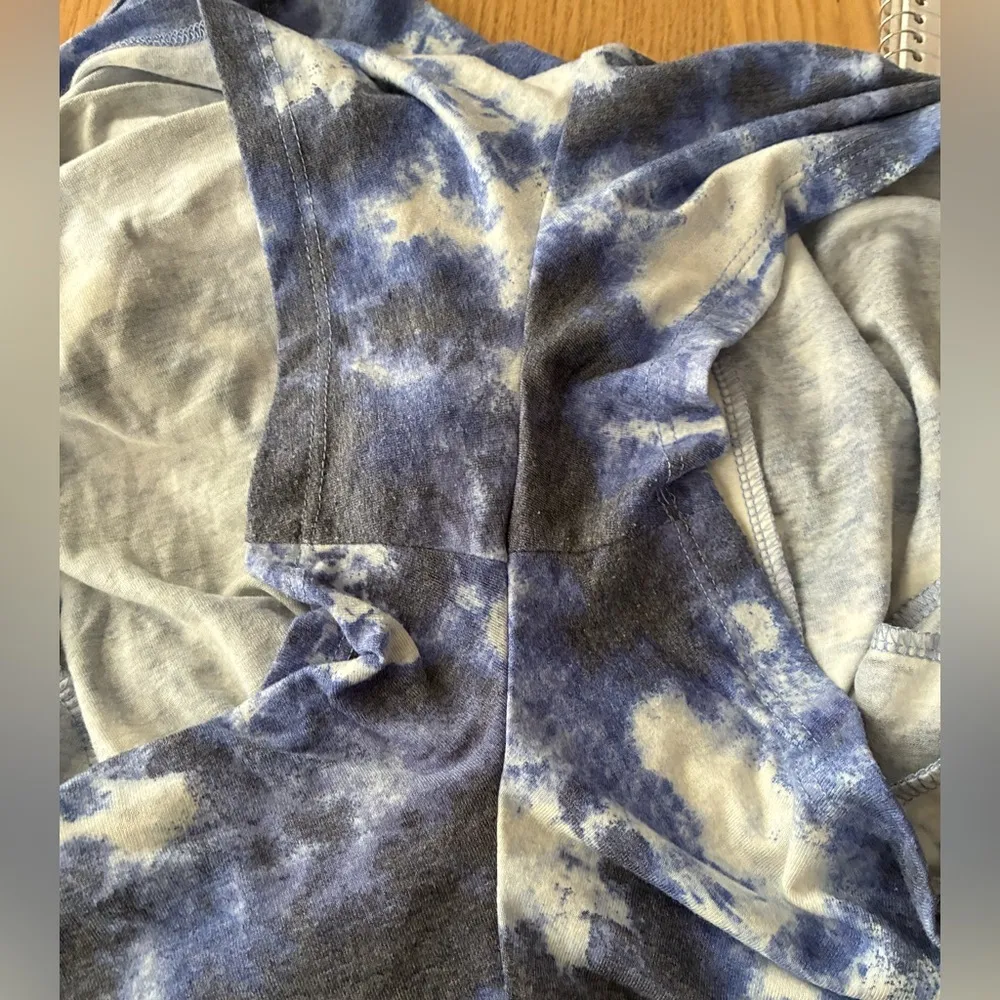 Kingston Blue and White Tie - Image 10