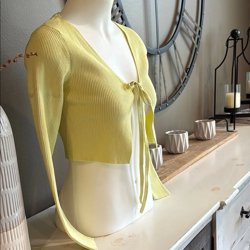 ZARA Lt Yellow Ribbed Knit Tie-Front Cardigan Blogger’s Favorite Size Medium - Image 4