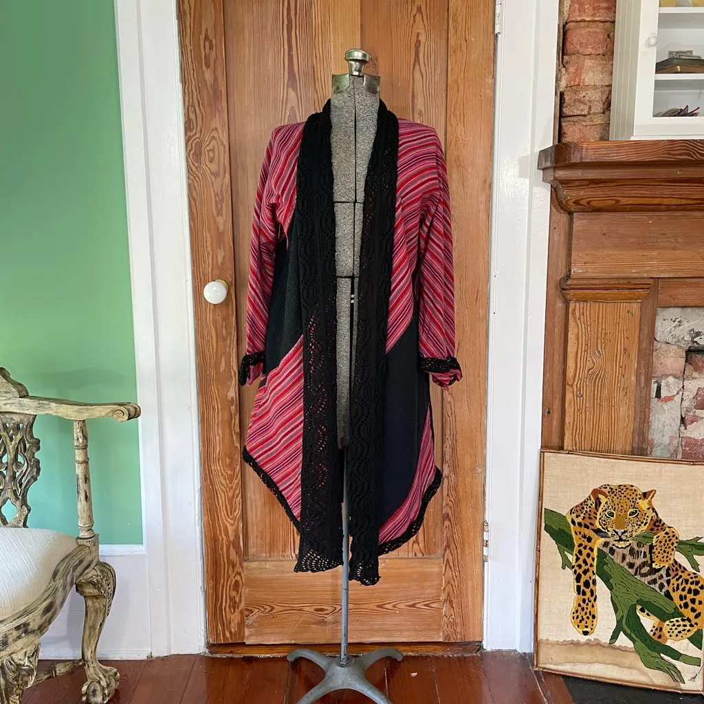 Soo Hoo Artistan Made Mixed Media Open Front Lagenlook Cardigan Shrug OS Black Size undefined - Image 2