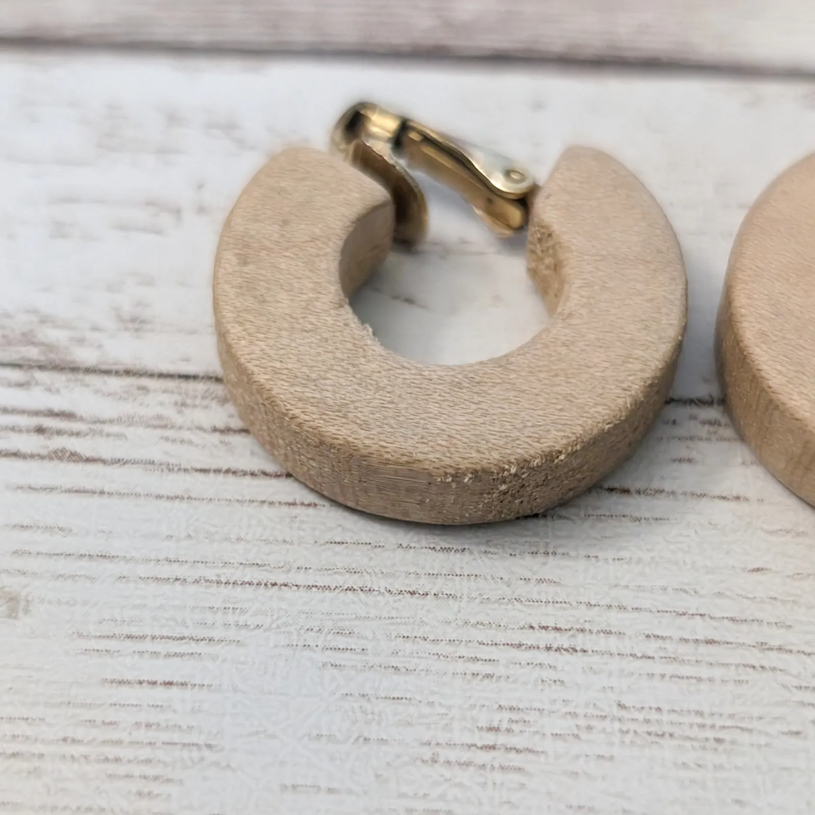 Vintage Clip On Earrings - Image 7