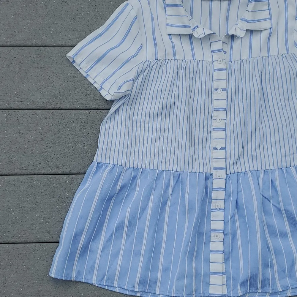 Doe + Rae Tiered Stripe Short Sleeve Button Down Top - Image 8