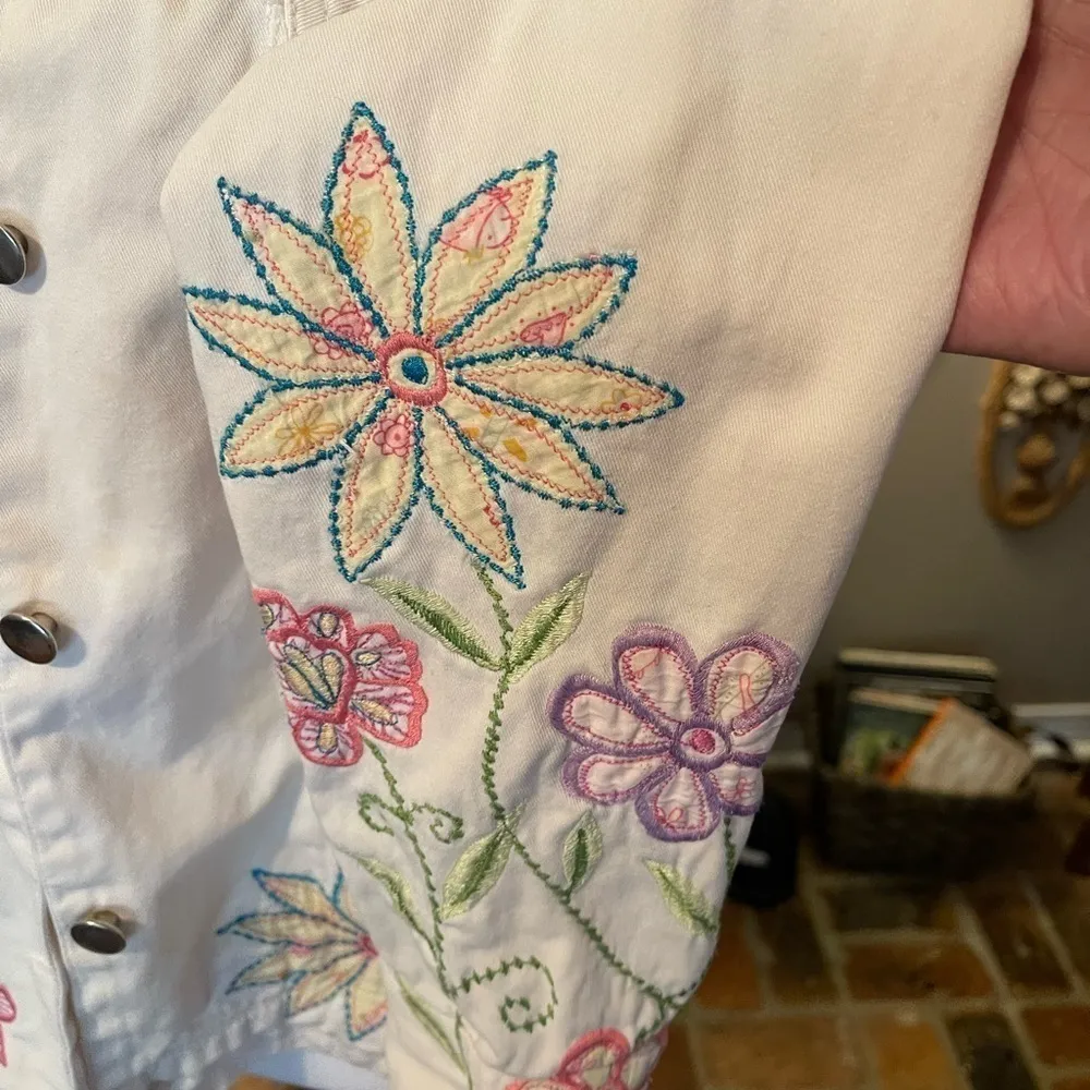 BFA Classics vintage ivory embroidered lightweight jacket. Size M - Image 3