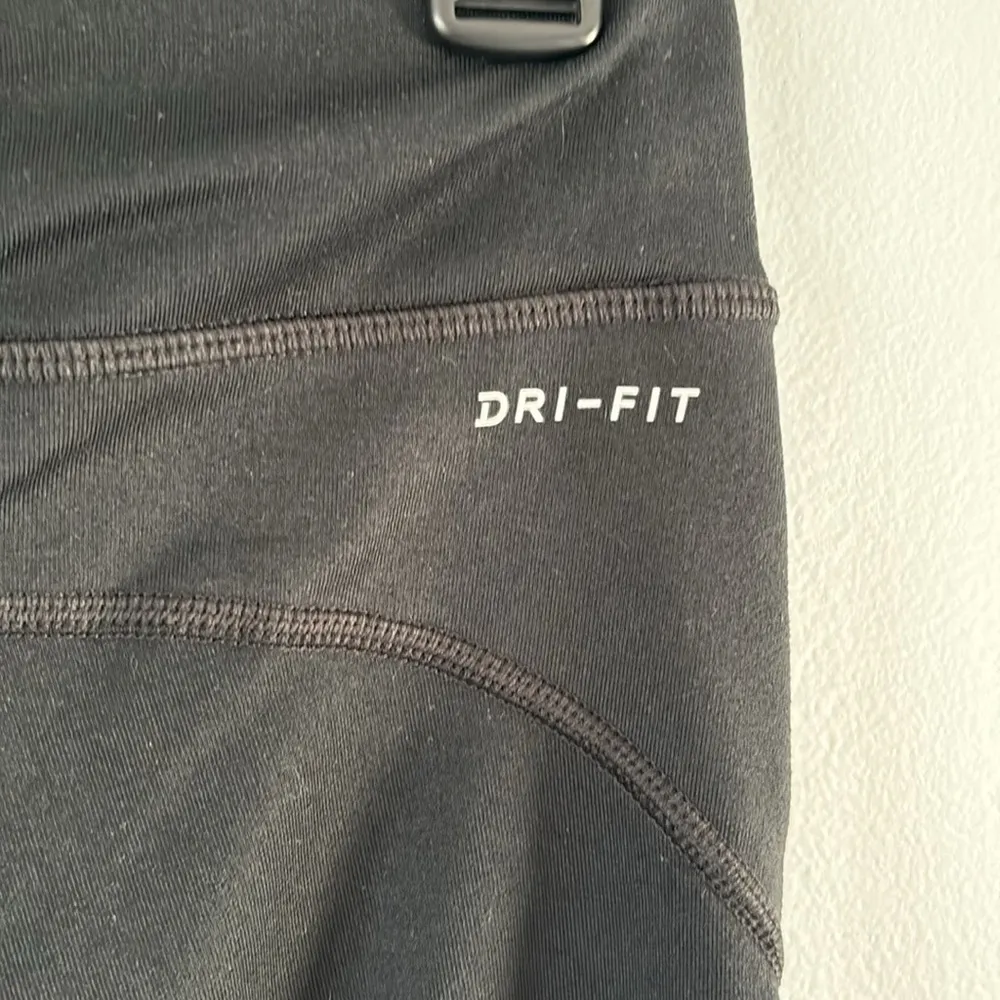 Nike Running Leggings Tight Athletic Athleisure Sz Medium Reflective Full Length - Image 6