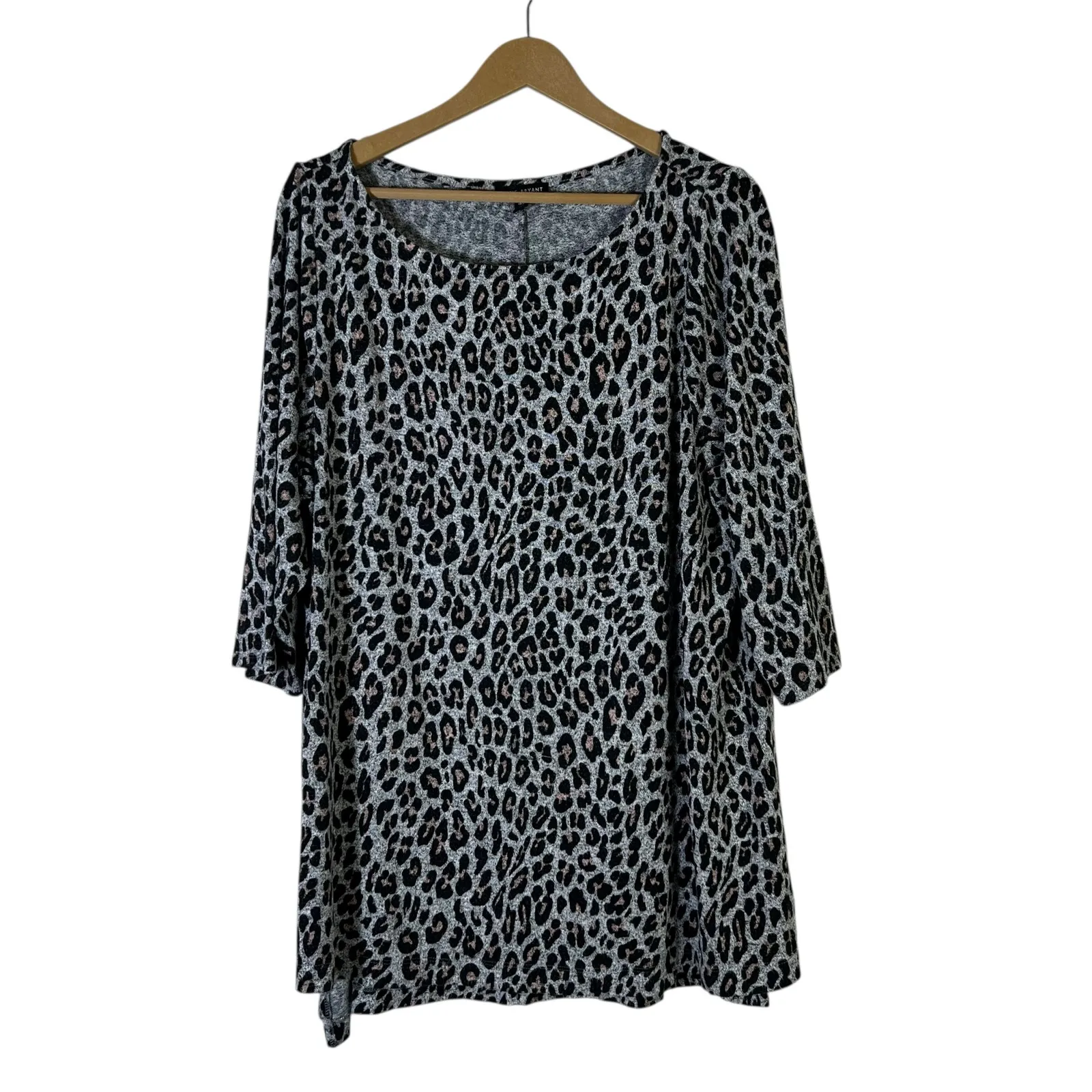Lane Bryant Leopard Print Knit 3/4 Sleeve Tunic Top Womens 18/20 Gray Modest - Image 2