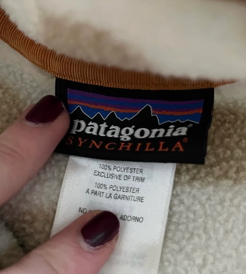 Beige Polka Dot Synchilla Pull Over Size Xs - Image 3