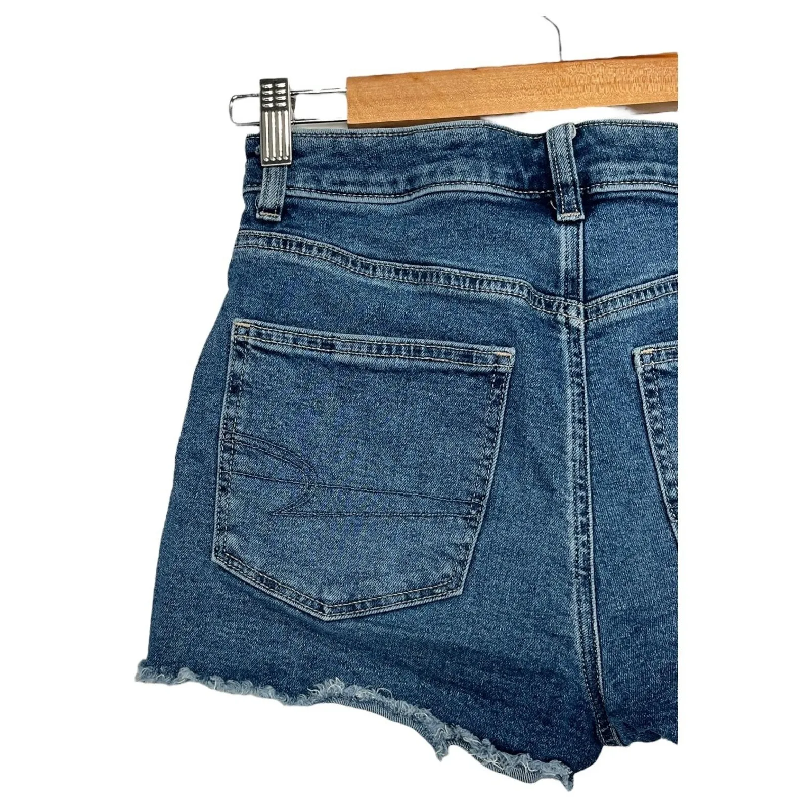 American Eagle Shorts Womens 4 Blue Denim Mom Short High Rise Frayed Hem Stretch - Image 9