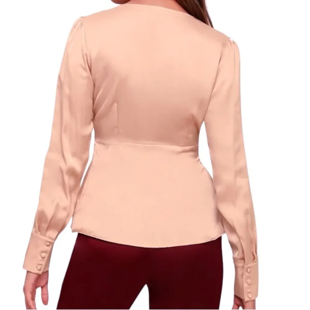 Lulu’s Lucie Pale Pink Satin Knotted Front Top Blouse sz Small - Image 3