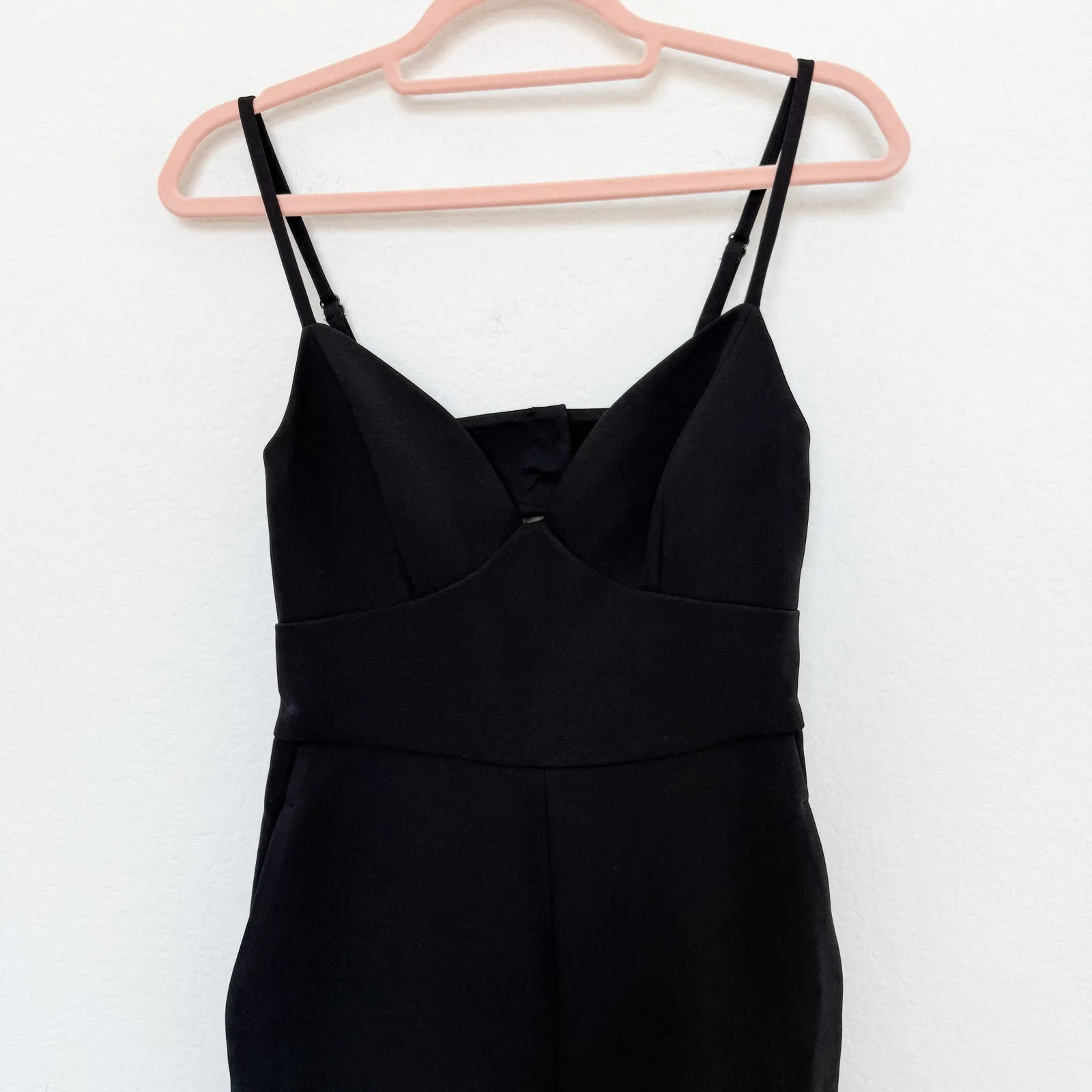 BCBGMaxAzria Jumpsuit Womens‎ Sz XS Black Open Back Minimalist Modern Structured - Image 4