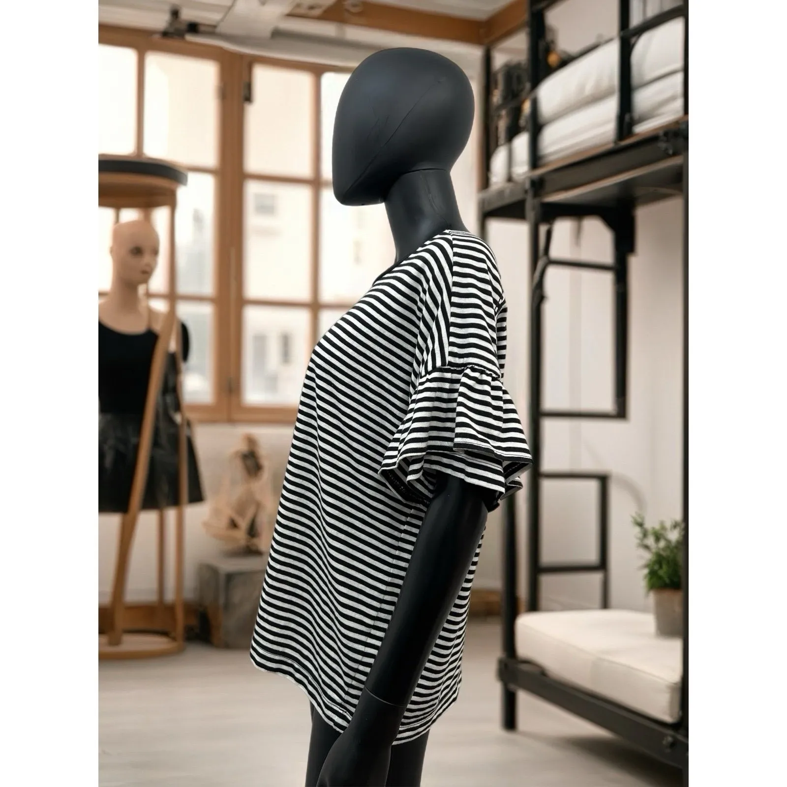 Madewell  soft cotton shirt w/ ruffle sleeves Black and white stripes.Sz L‎ - Image 2