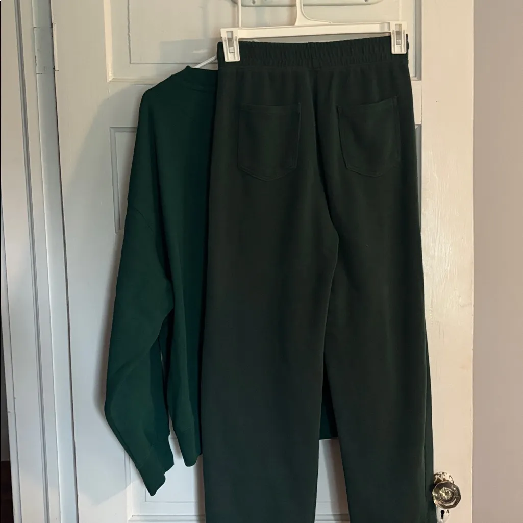Forest Green Sweat Set - Image 4