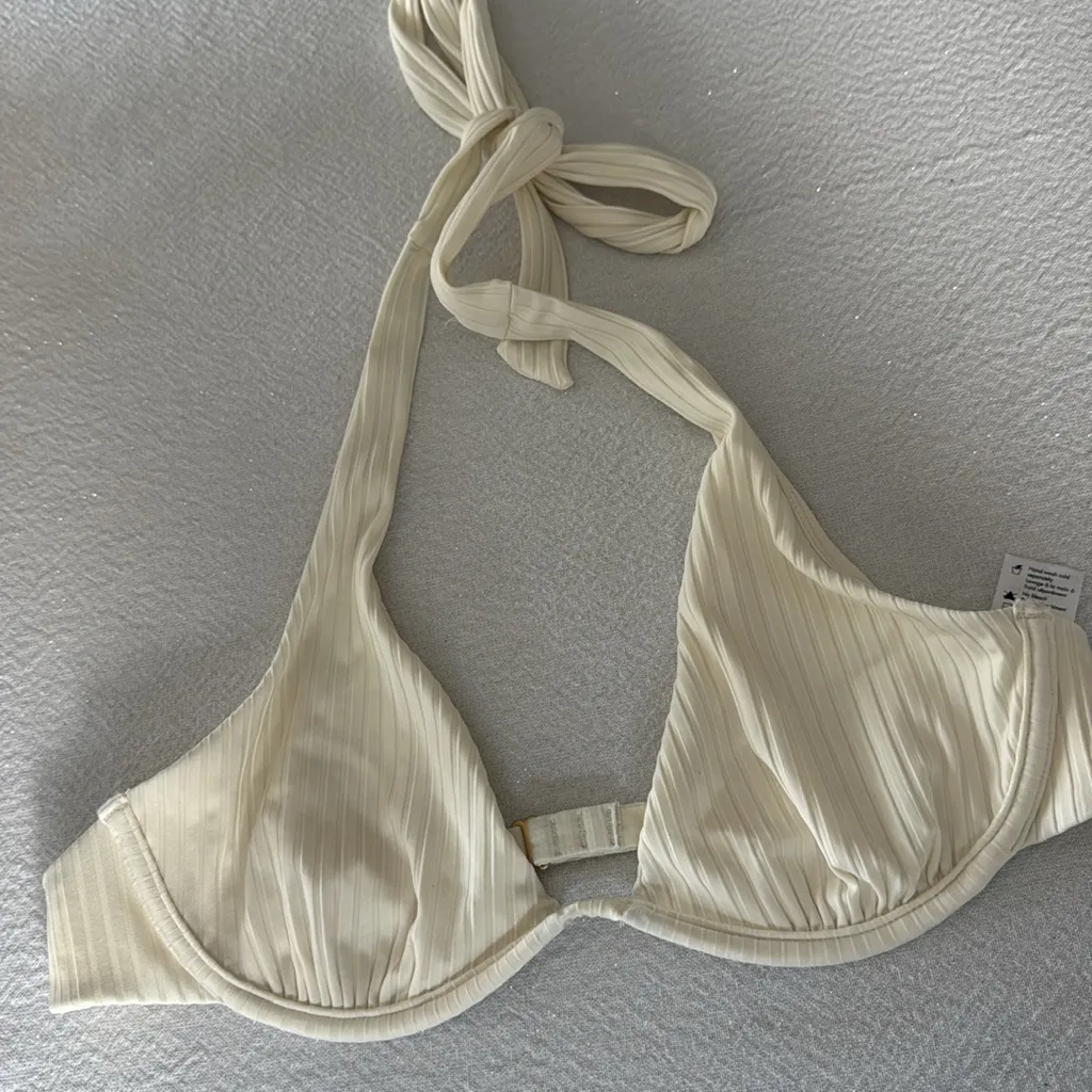 L*SPACE Isa Bikini Top, Size Large, $119 - Image 11