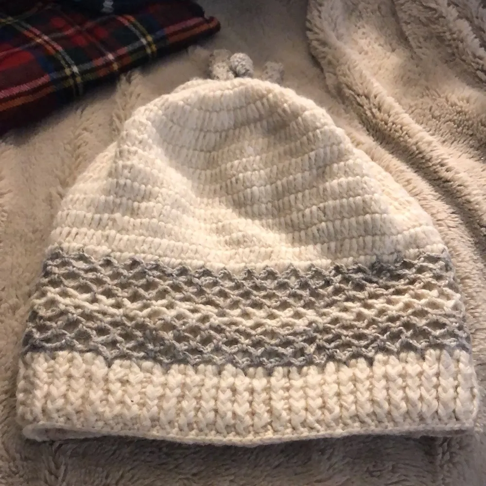 12 piece Winter accessory lot - Image 4