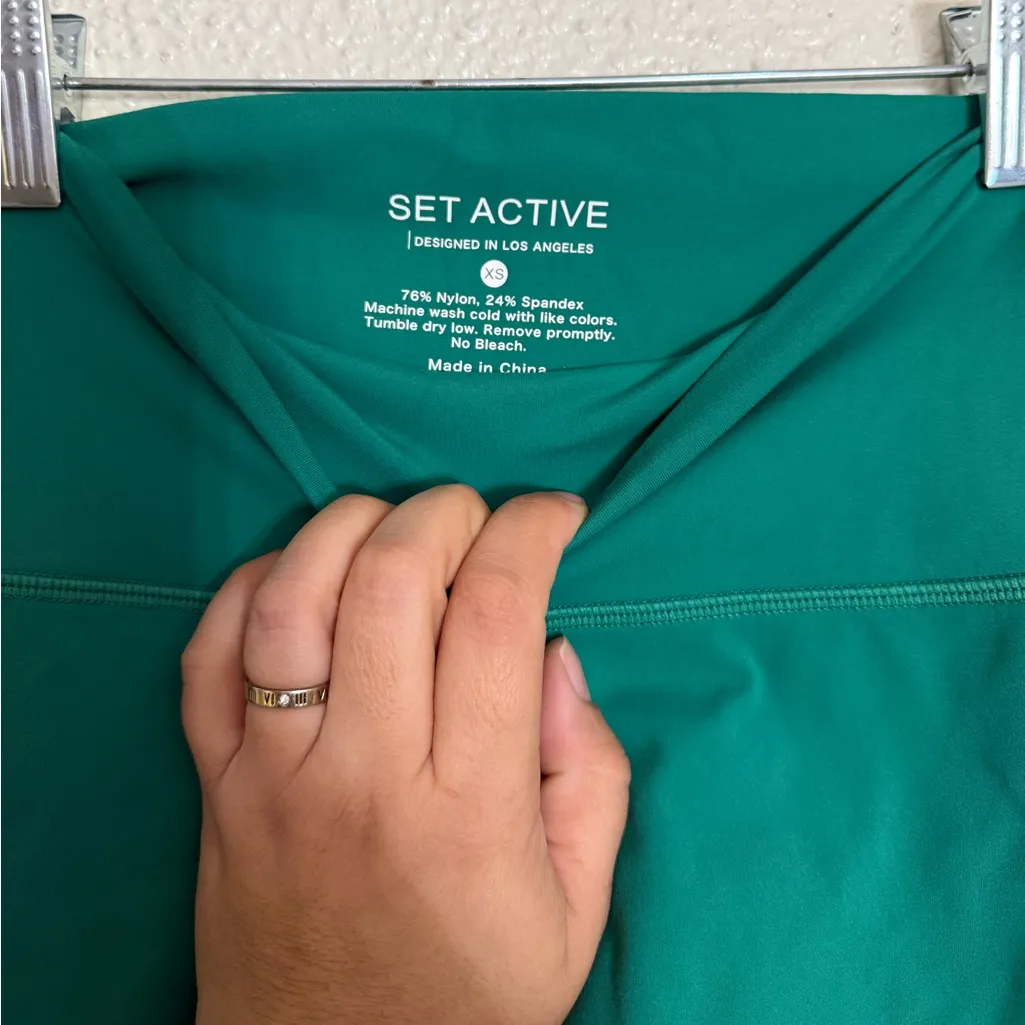 SET Active palm Green Women's Breathe Parke Shorts size extra small - Image 2