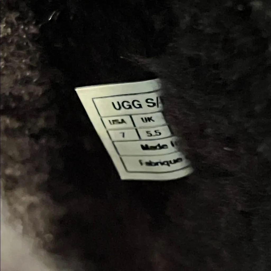 UGG Dark Brown Suede Boots with Fur Trim and buttons - Image 9