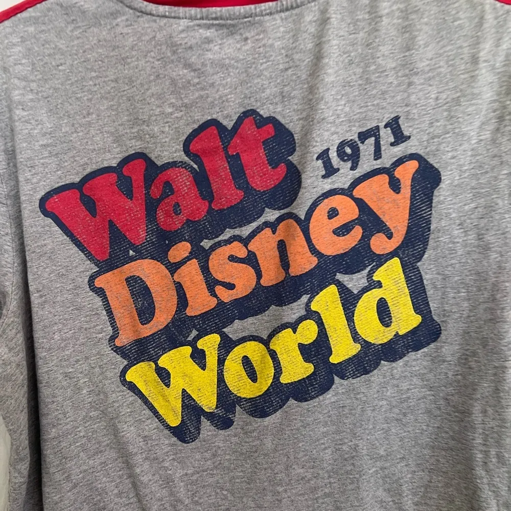 Disney Parks Walt Disney World 1971 Logo Gray w/ Red Trim Ringer Tee Size large - Image 2