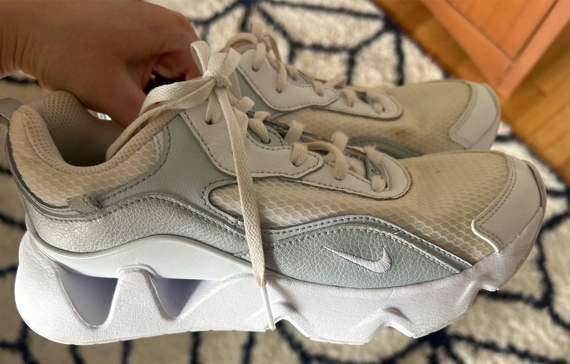 Nike Women’s Shoes - Image 2