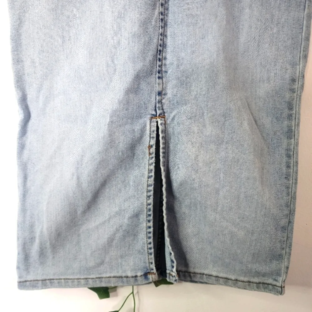 XOXO Light Wash Jean Denim Skirt Pencil Style - Image 3