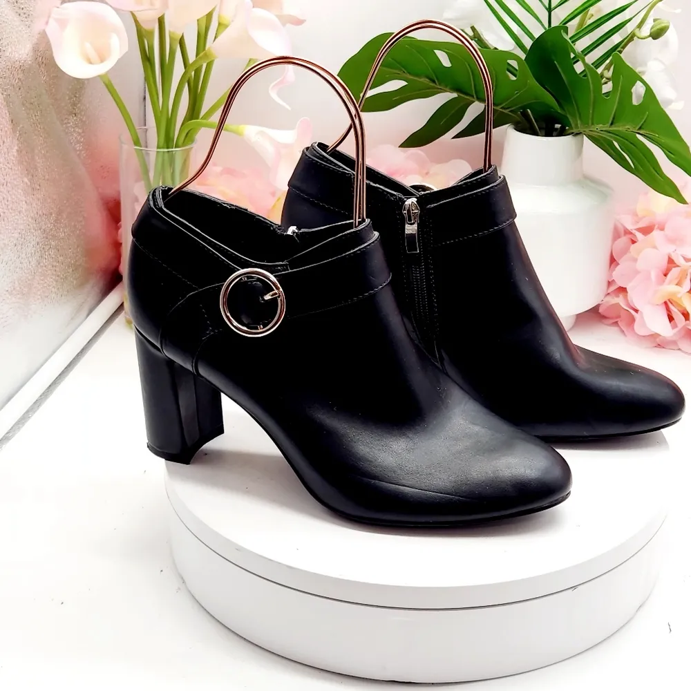 Michael By Michael Shannon Coraline Bkack Ankle Booties - Image 9