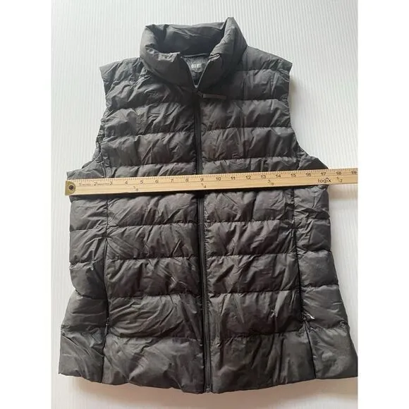Uniqlo Ultra Light Down Vest‎ Women Small Black Hike Outdoor Puffer - Image 3