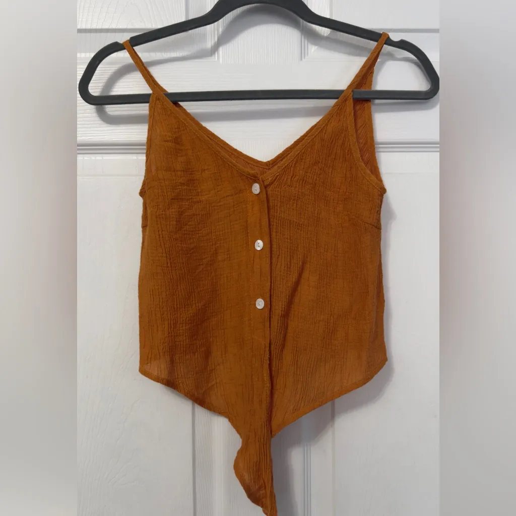 Forever 21 White Denim Shorts and top - Image 2