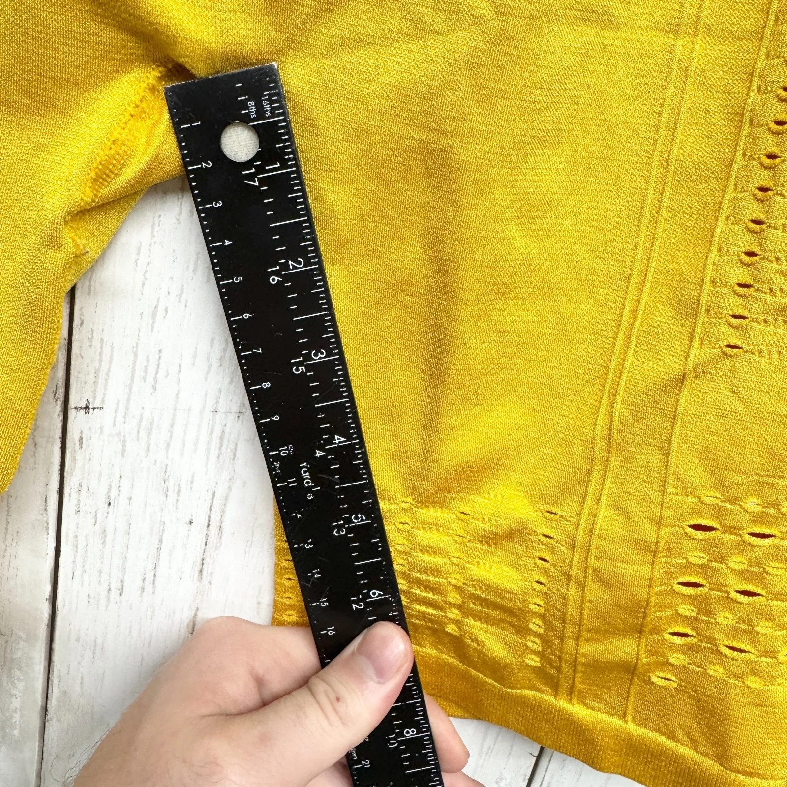 Gymshark Shorts Women Size Small Yellow Seamless Flex Biker Short High Waisted - Image 3