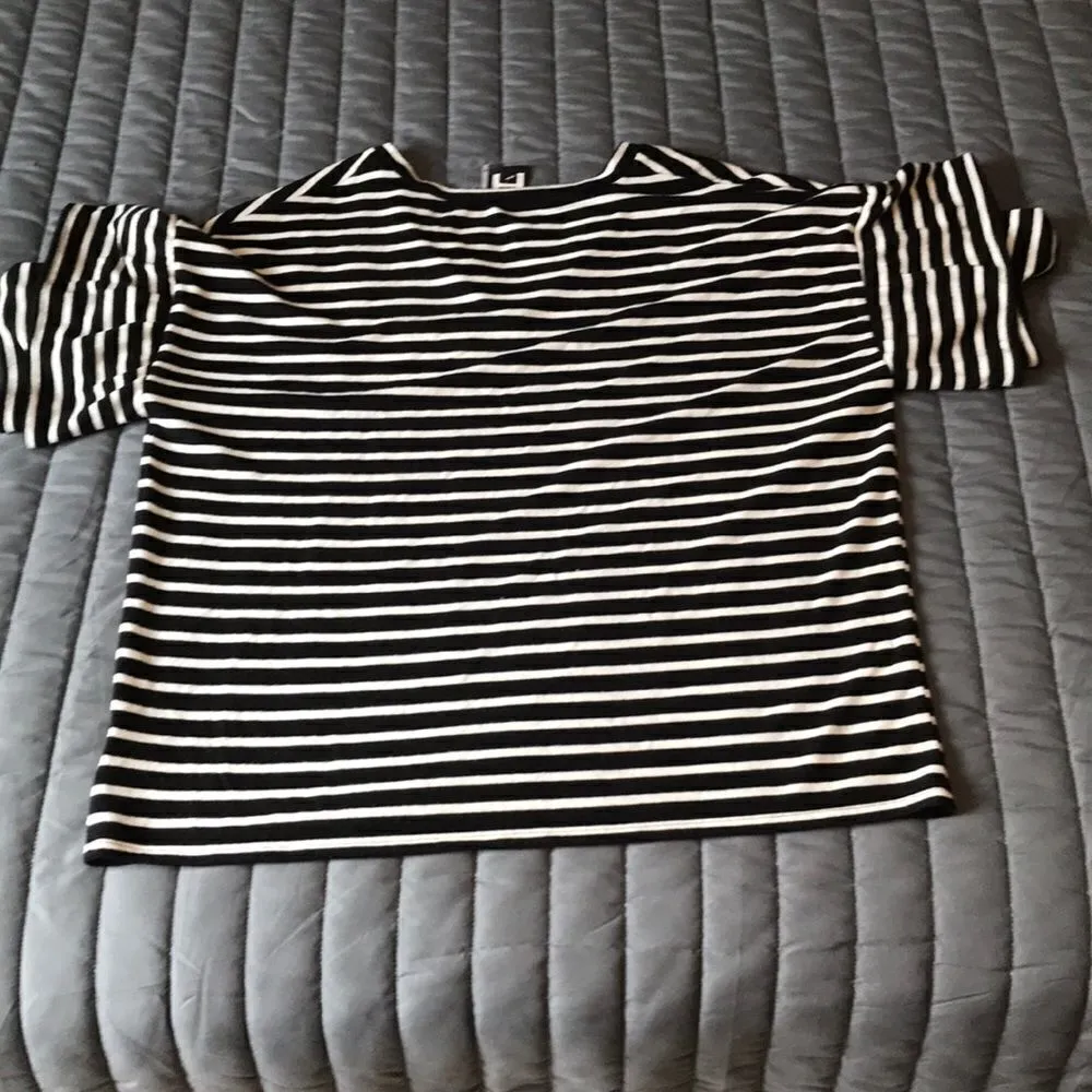 Woman’s shirt  - Image 3