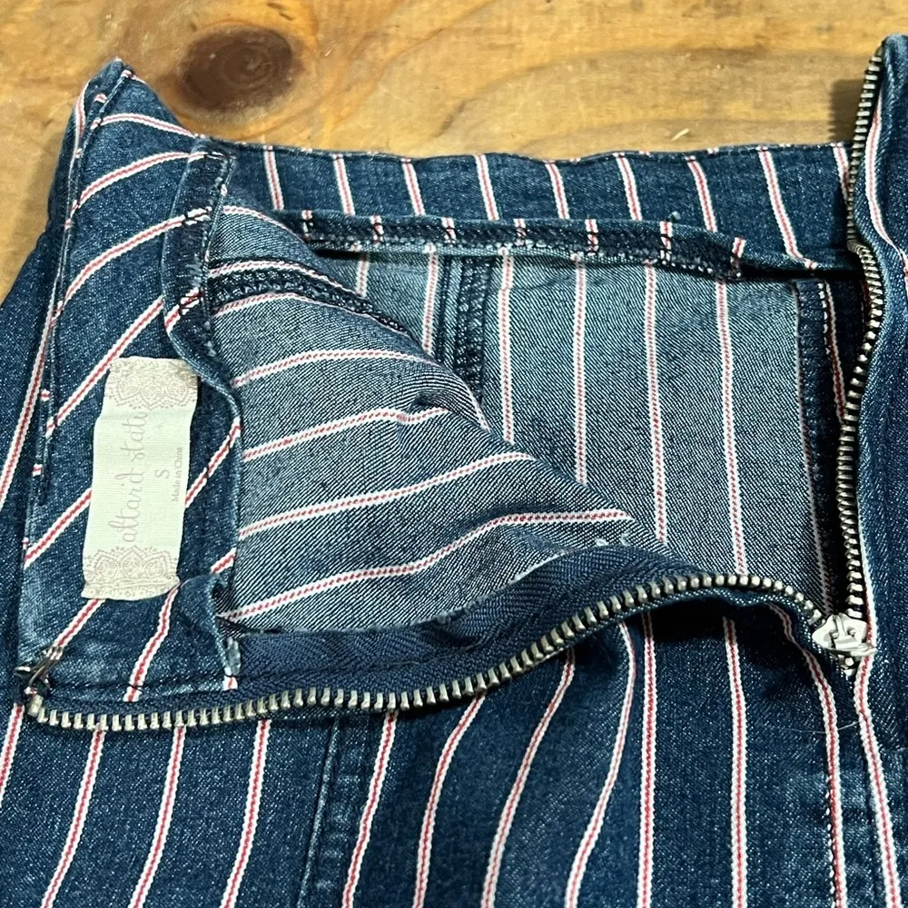 Altar'd State small mini skirt blue red pinstripe zips up back stretchy denim - Image 7
