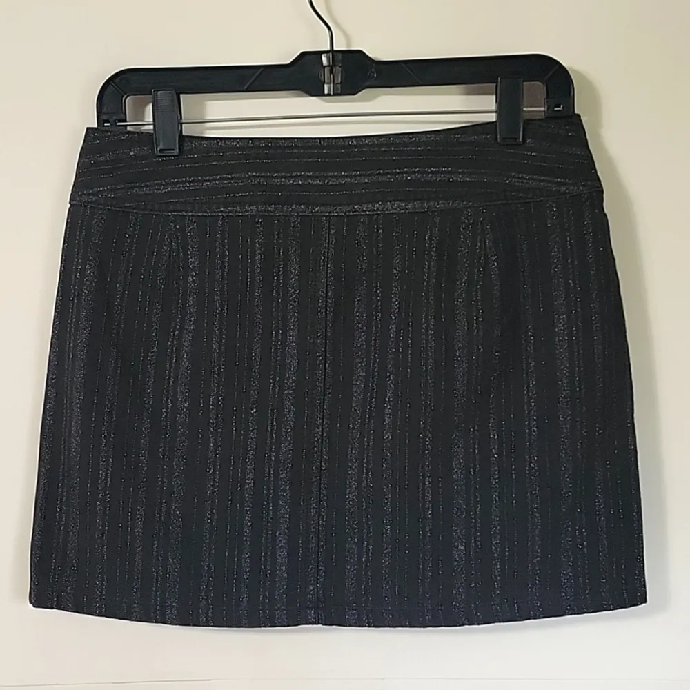 Calvin Klein Jeans Mini Skirt Black/Metallic Size 5 - Image 2
