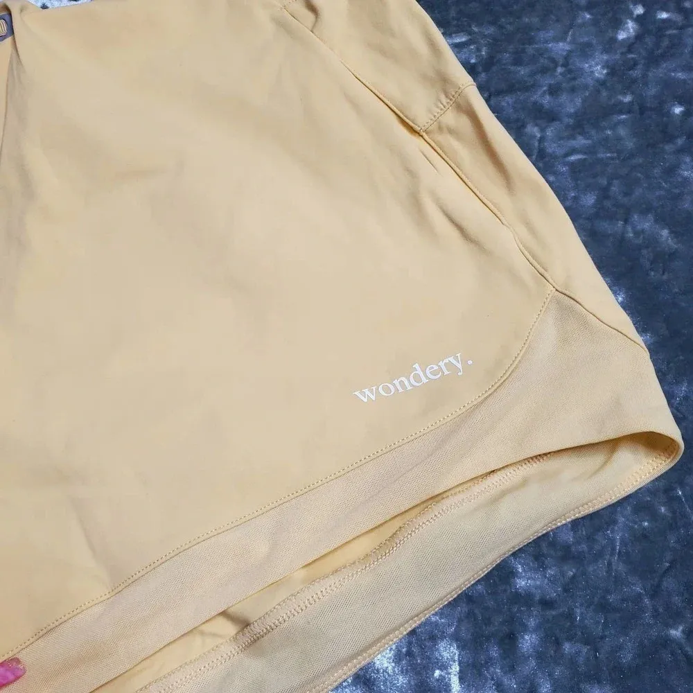 Wondery Yellow Janelle Shorts Size XXL - Image 2