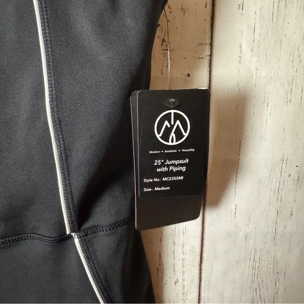 Move Theology Women's black Athletic Sporty Black and White Jumpsuit Sz M NWT Size M - Image 10