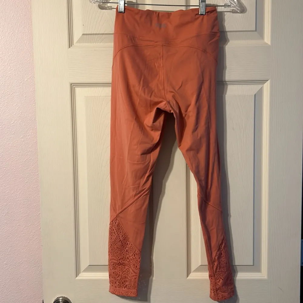 PINK Sport Victoria’s Secret Leggings Coral Medium - Image 4