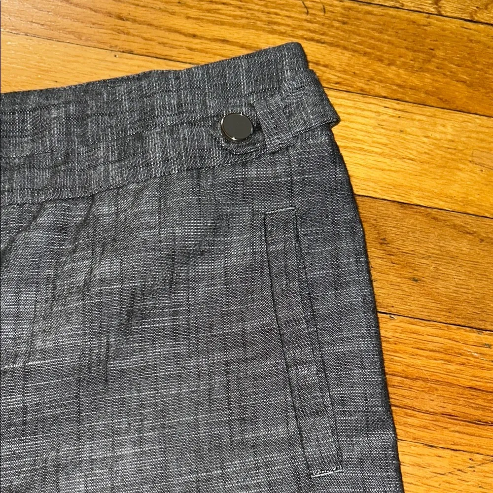 Larry Levine  Gray Capris Relaxed Fit - Image 4