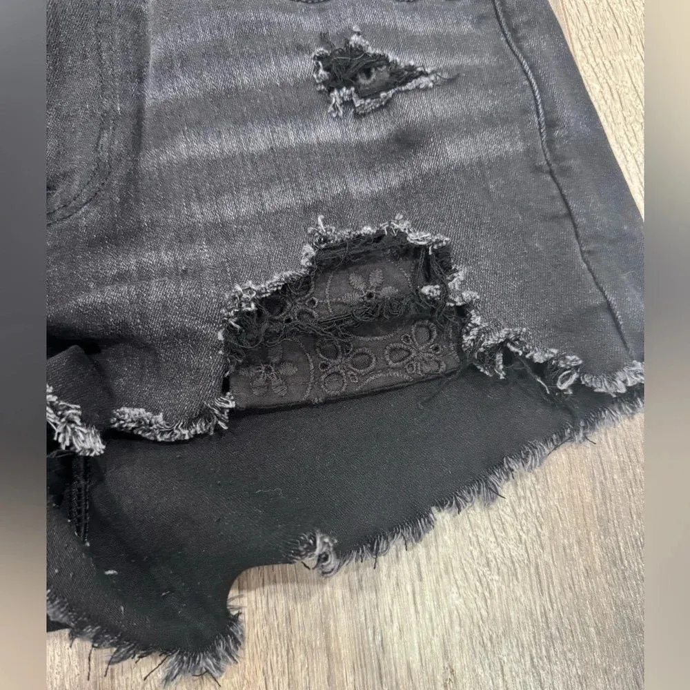 American Eagle Ae Next Level Women's High-Waisted Destroyed Denim Shorts - Image 5