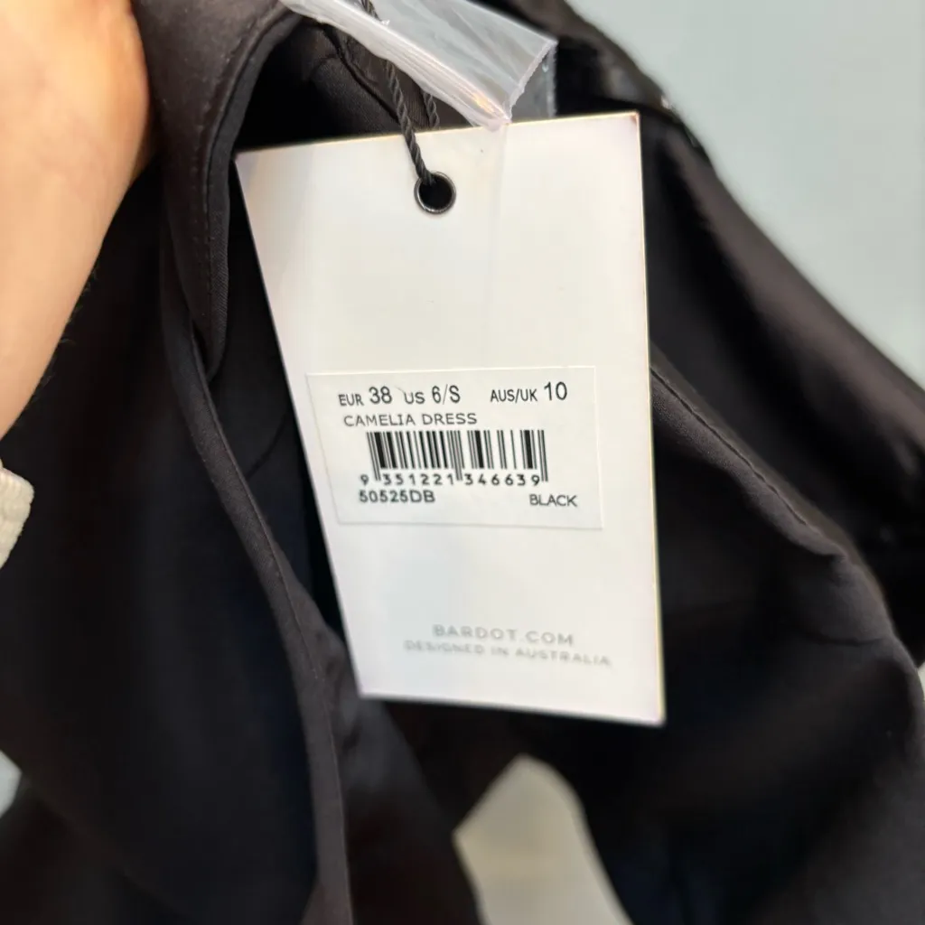 Bardot Camellia One-Shoulder Cocktail Sheath Dress in Black 6 / S - Image 9