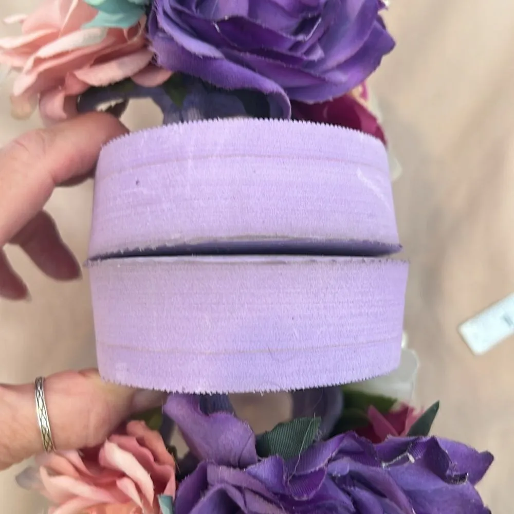 Make a statement with these adorable flower adorned wedge sz6 flip flops EUC Purple Size 6 - Image 7