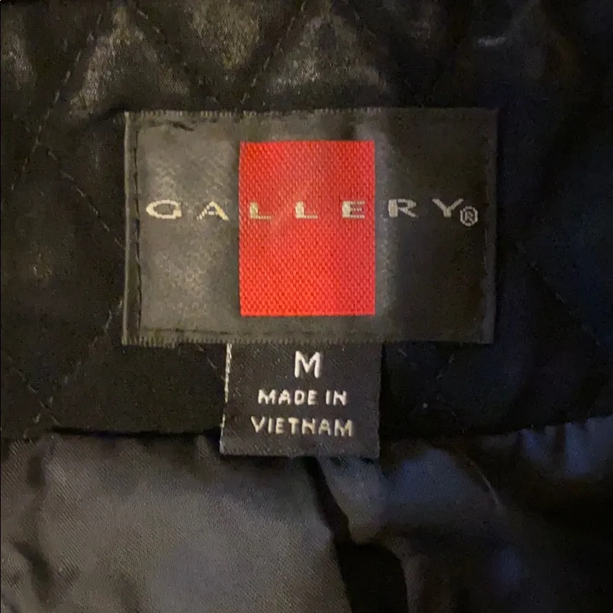 Lightly worn jacket from gallery - Image 3