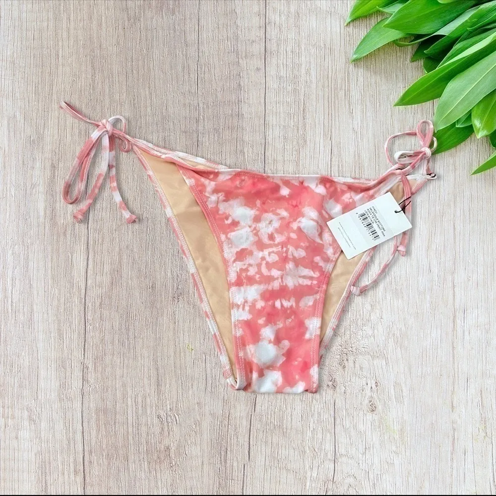 Faithfull the Brand Valensole Bottoms in Pink Roos Tie Dye - Image 3