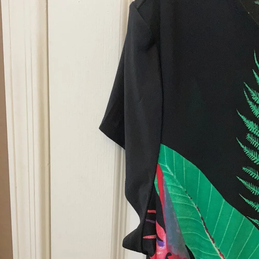 Peter Nygard FINAL MARKDOWN Ladies’ Nygard Top (L) - Image 3